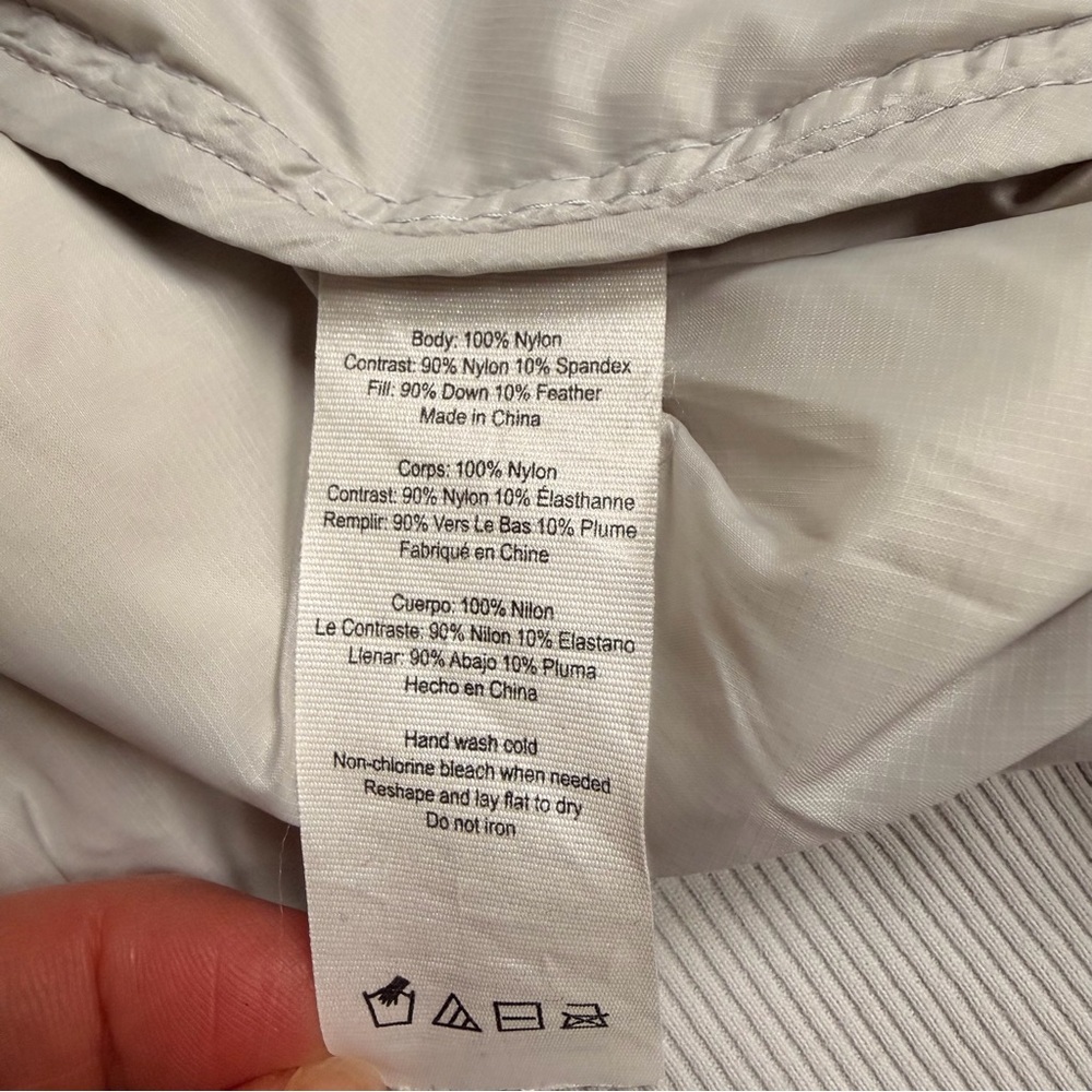 ALO Yoga Off Duty Bomber Jacket Womens XS  Silver Metallic Down Insulated - Picture 8 of 11